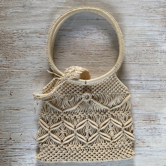 Macrame Bag with round handles - Picture 3 of 9